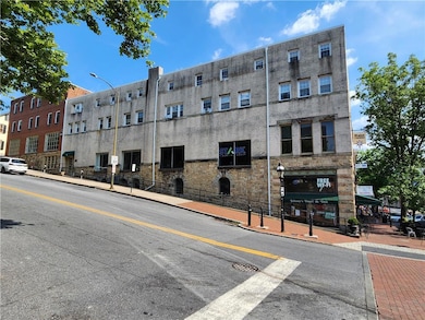 79 W Market St, Bethlehem, PA 18018 - photo 2