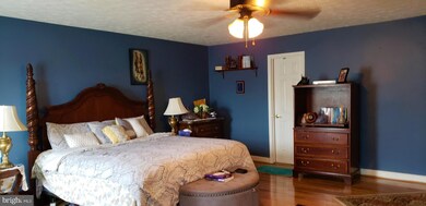 1011 Consideration Ln, Hyattsville, MD 20785 - photo 4