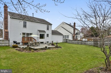 11225 Minstrel Tune Dr, Germantown, MD 20876 - photo 2