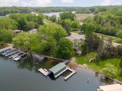 20080 Minnetonka Blvd, Excelsior, MN 55331 - photo 6