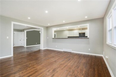 Living room looking toward Entry, Dining, and Kitc