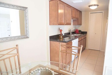 Dining to Kitchen