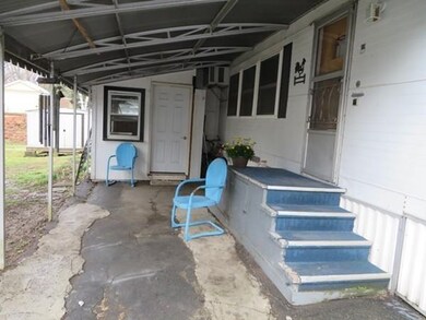 42 Adams Rd unit 48, Greenfield, MA 01301 - photo 3