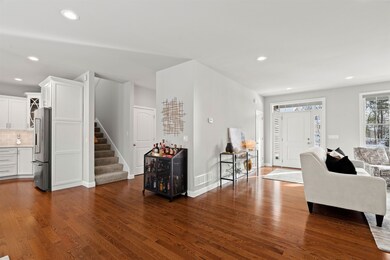 43 Maple Leaf Way, Manchester, NH 03102 - photo 7