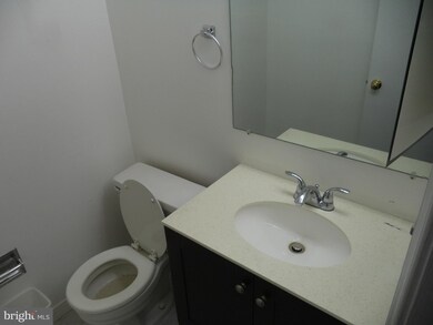 15019 Laurel Oaks Ln, Laurel, MD 20707 - photo 7