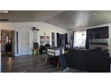 676 58th St, Springfield, OR 97478 - photo 6