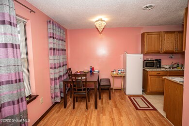 105 Cambridge Manor Dr, Schenectady, NY 12302 - photo 5