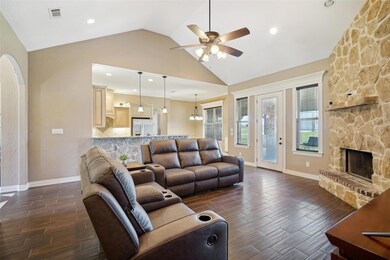 110 Christenberry Rd, Springtown, TX 76082 - photo 6