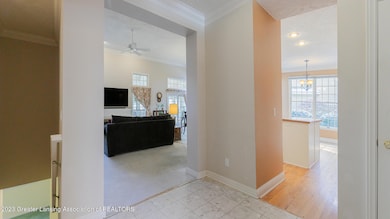 6138WLONGVIEW18