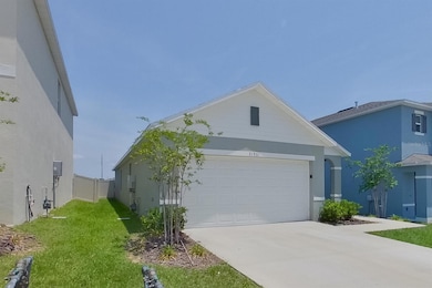 31961 Katelin Cir, Leesburg, FL 34748 - photo 3