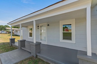 320 Johns St, Union, SC 29379 - photo 4