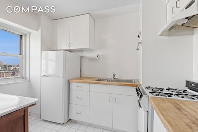 Turin House Apartments unit 18E, New York, NY 10024 - photo 5