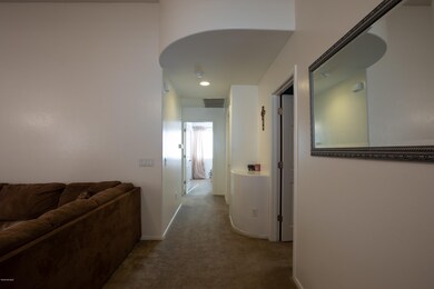 4 Living Room Hall