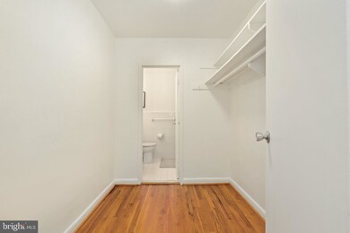 Stratton House unit 508, Arlington, VA 22204 - photo 5