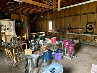 121 S 9th St, Wishek, ND 58495 - photo 4