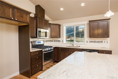 1414 E Gateway Heights Loop, Sedro Woolley, WA 98284 - photo 4