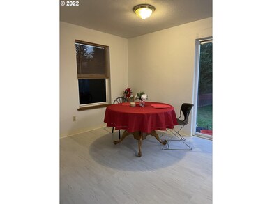 318 Cedar Ct, Winlock, WA 98596 - photo 3