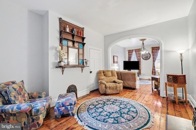 329 S Front St, Harrisburg, PA 17104 - photo 5