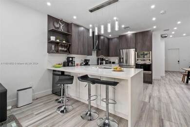 10705 NW 74th Terrace, Doral, FL 33178 - photo 6