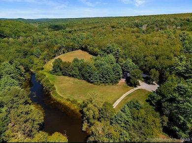 564 Hubbard Rd, Danielson, CT 06239 - photo 6