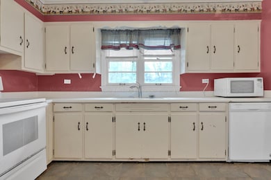 405 13th St W, Jasper, AL 35501 - photo 7