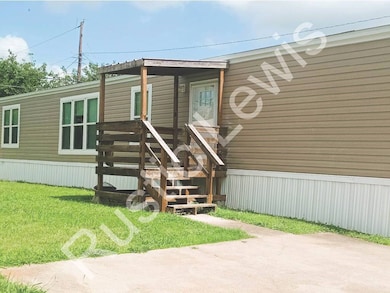 Entrance Deck/2-Car Parking