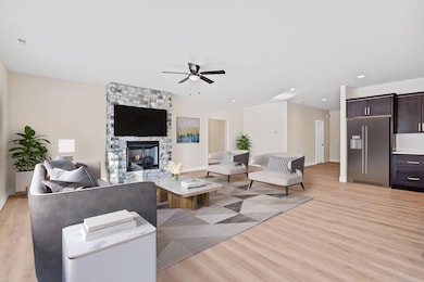 11960 Lilac St, de Motte, IN 46310 - photo 4