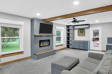 W2585 Long Meadow Dr, Elkhorn, WI 53121 - photo 4