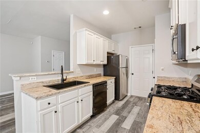 3678 Utoy Dr SW, Atlanta, GA 30331 - photo 7