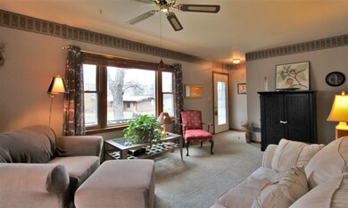 1704 Park Dr, Cedar Falls, IA 50613 - photo 3