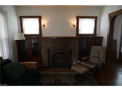 Gas Log Fireplace in Living Room