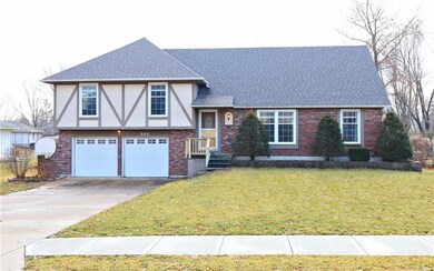 505 W Maple St, Raymore, MO 64083 - photo 2