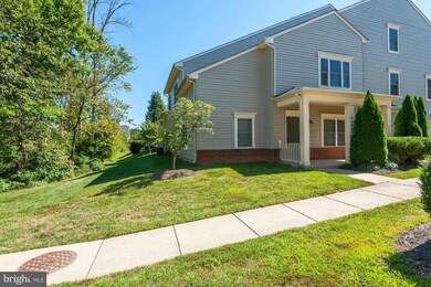 11261 Wortham Crest Cir unit 37, Manassas, VA 20109 - photo 3
