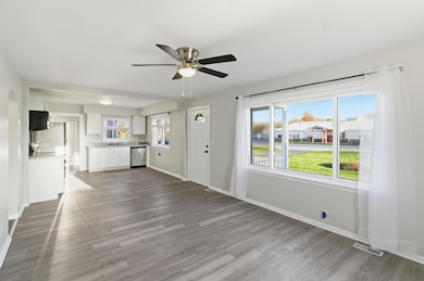 267 W High St, London, OH 43140 - photo 2