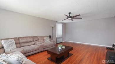 721 Pershing Ave, Middlesex, NJ 08846 - photo 7