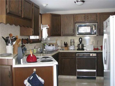 Kitchen. With dining area.