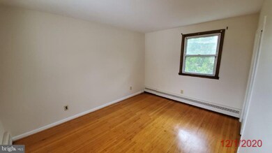 504 Bridgeboro St, Riverside, NJ 08075 - photo 3