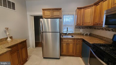 3112 Cedarhurst Rd, Baltimore, MD 21214 - photo 7