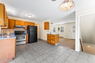 143 Storm Ave, Saylorsburg, PA 18353 - photo 5