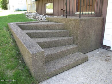 Stairs Exterior Epoxy Pebble Finish