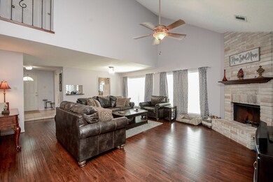 15519 Lago Villa Dr, Tomball, TX 77377 - photo 6