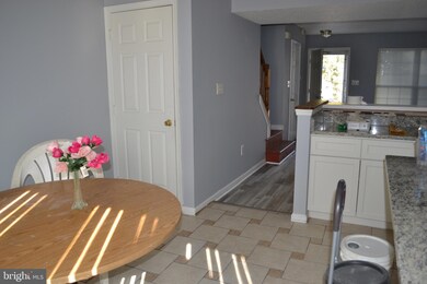 7408 Catterick Ct, Windsor Mill, MD 21244 - photo 5