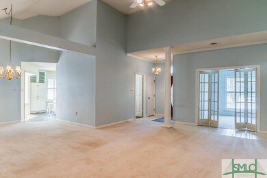 Living Room View Entry and Kitchen acess