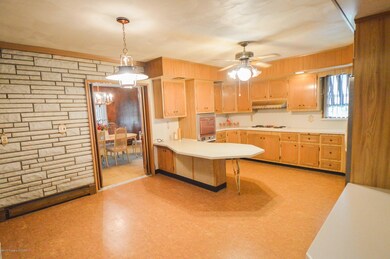 400 Mcclure Ave, Old Forge, PA 18518 - photo 7