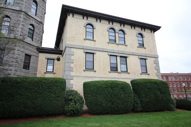 201 Thorndike St unit 1-14, Lowell, MA 01852 - photo 2