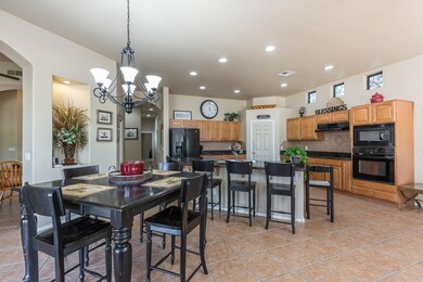7) KITCHEN