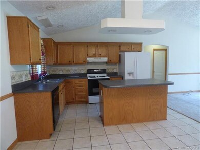 126 Natawest Dr unit 7, Statesville, NC 28625 - photo 7