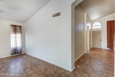 438 W Nopal Ave-9