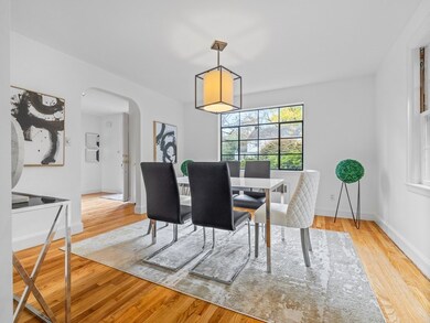 31 Bay State Rd, Wellesley Hills, MA 02481 - photo 6