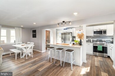 524 W Main St, Palmyra, PA 17078 - photo 6